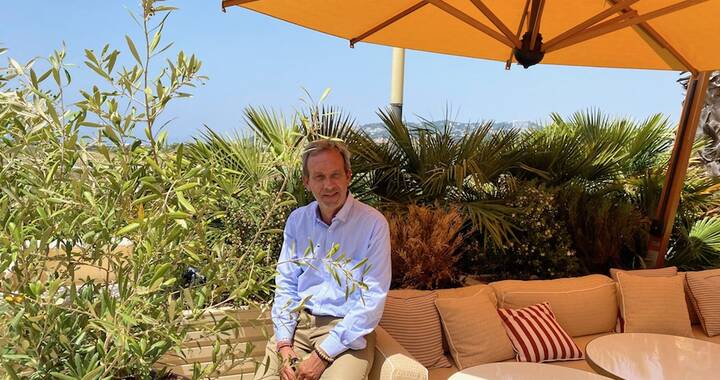 Villa M : Une cuisine de cœur ensoleillée face à l’Hippodrome Borely